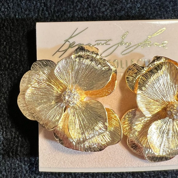 Kenneth Jay Lane 22K Goldplated Flower Clip-On Earrings. - Picture 2 of 5